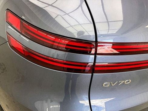 New 2026 Genesis GV70 2.5T Advanced AWD/4WD image 37