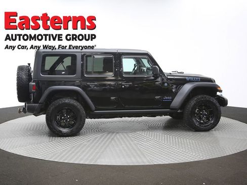 Used 2024 Jeep Wrangler Unlimited AWD/4WD image 46