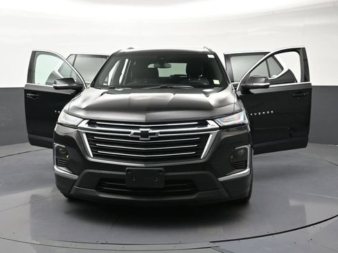 Used 2023 Chevrolet Traverse LT AWD/4WD image 37