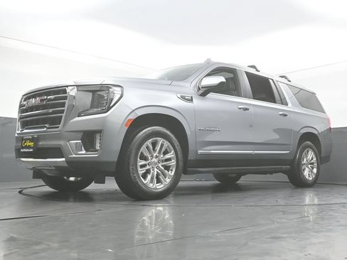 Used 2023 GMC Yukon XL SLT AWD/4WD image 44