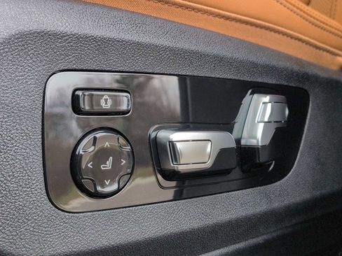 New 2026 BMW X5 xDrive40i AWD/4WD image 16