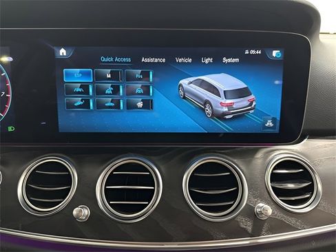 Used 2021 Mercedes-Benz E 450 4MATIC All-Terrain Wagon image 24