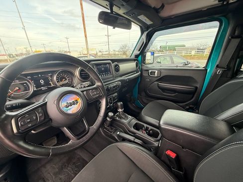 Used 2020 Jeep Wrangler Unlimited Sport image 11