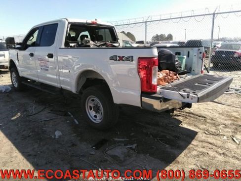 Used 2019 Ford F250 XLT w/ Snow Plow Prep Package image 4