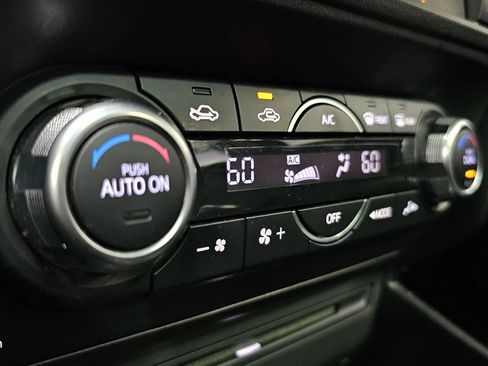 Used 2015 MAZDA MAZDA3 s Grand Touring FWD image 39
