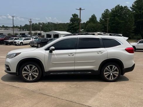 Used 2020 Subaru Ascent Limited w/ Technology Package AWD/4WD image 2