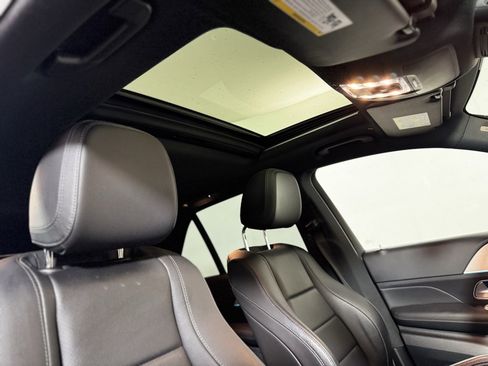 Used 2021 Mercedes-Benz GLE 350 4MATIC image 14