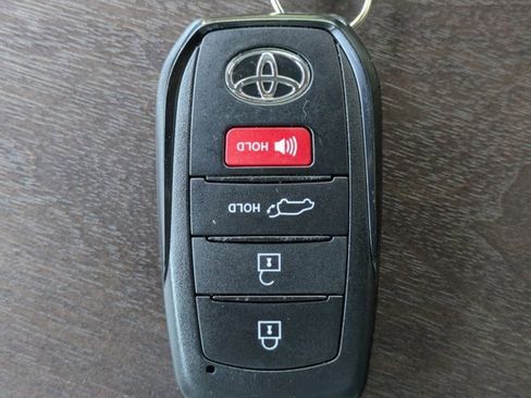 Used 2024 Toyota Sequoia Capstone image 40