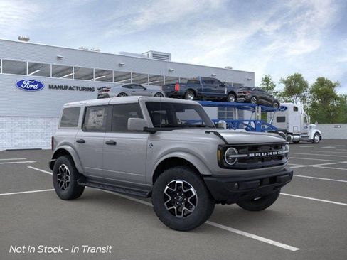New 2026 Ford Bronco Outer Banks image 7