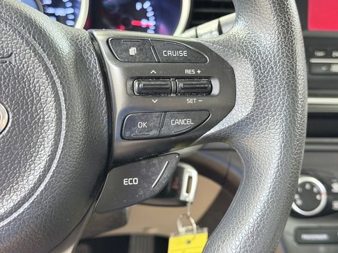 Used 2015 Kia Optima LX FWD image 43