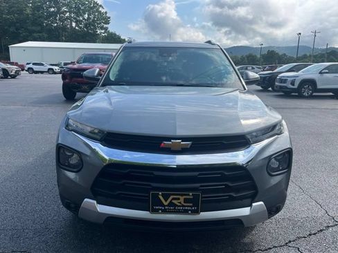 Used 2023 Chevrolet TrailBlazer LT FWD image 3