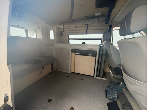 Used 2001 Volkswagen Eurovan FWD image 14