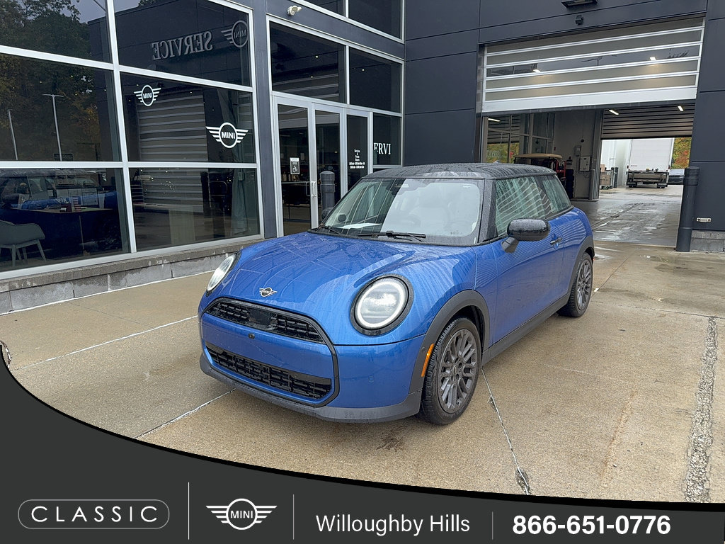 Used 2026 MINI Cooper 2-Door Hardtop FWD image 1