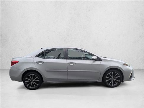 Used 2017 Toyota Corolla SE image 4