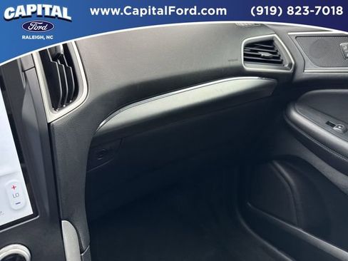 Certified 2022 Ford Edge SEL w/ Convenience Package image 27