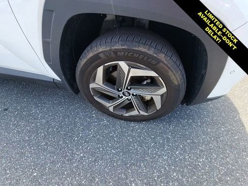 Used 2023 Hyundai Tucson Limited AWD/4WD image 10