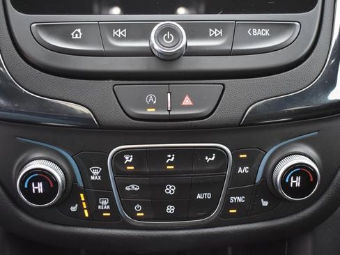 Used 2023 Chevrolet Equinox RS image 27