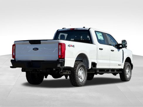 New 2026 Ford F250 XL w/ XL Off-Road Package AWD/4WD image 3