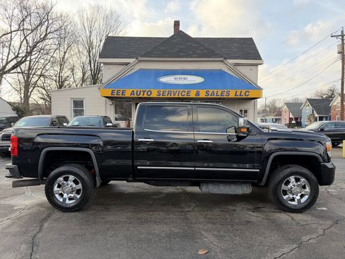 Used 2017 GMC Sierra 3500 SLT w/ Duramax Plus Package image 1