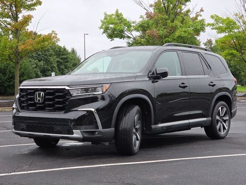Used 2023 Honda Pilot Elite image 25