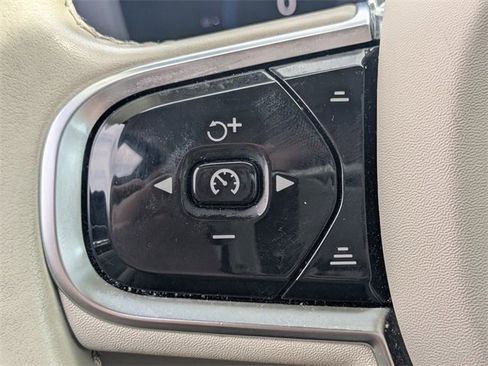 Used 2024 Volvo S60 B5 Plus image 24