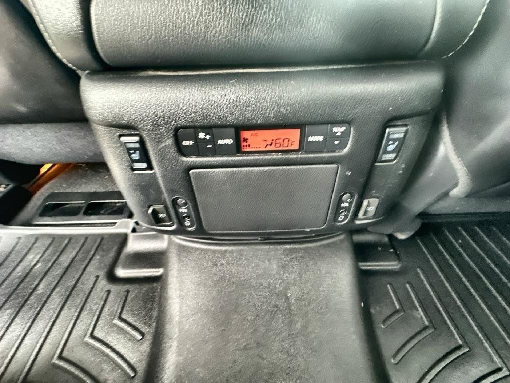 Used 2020 Nissan Armada Platinum w/ Captain's Chairs Package RWD image 37