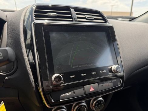 Used 2025 Mitsubishi Outlander Sport LE AWD/4WD image 19