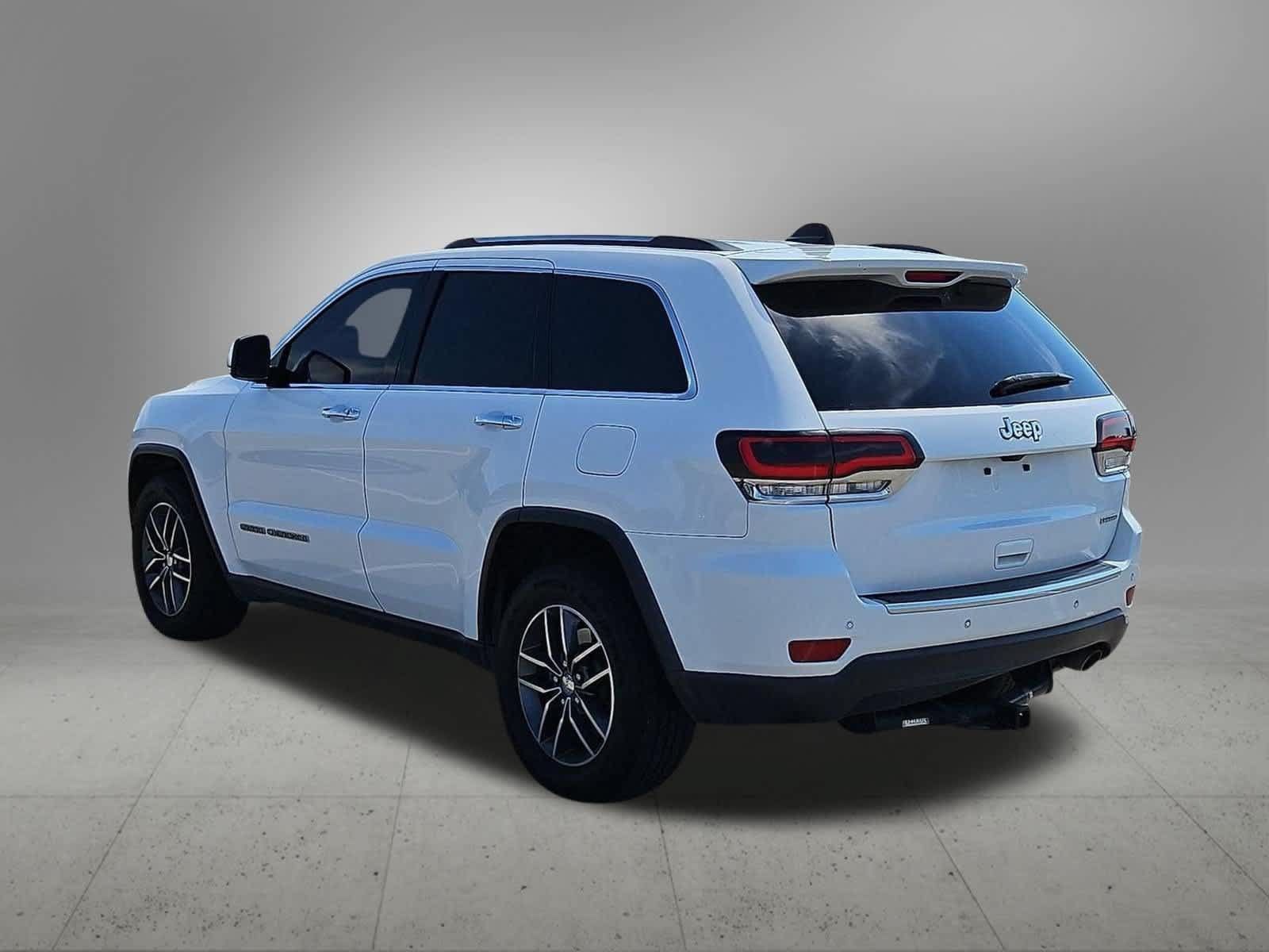 Used 2018 Jeep Grand Cherokee Limited w/ Luxury Group II RWD image 4