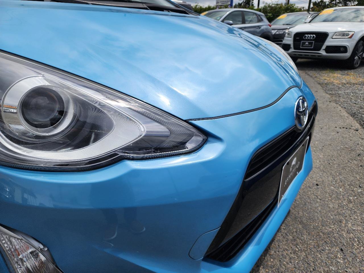 Used 2015 Toyota Prius C Two FWD image 31
