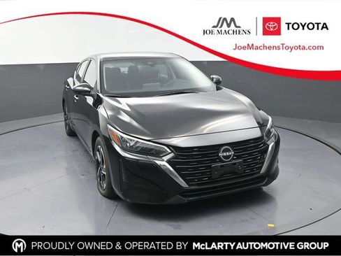 Used 2024 Nissan Sentra SV FWD image 1