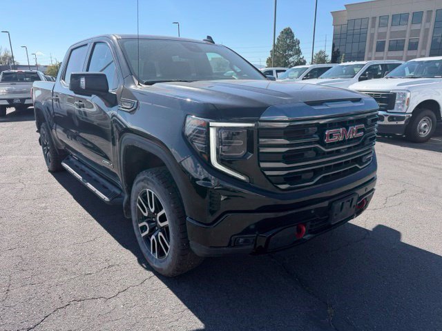 Used 2023 GMC Sierra 1500 AT4 w/ AT4 Premium Package AWD/4WD image 3
