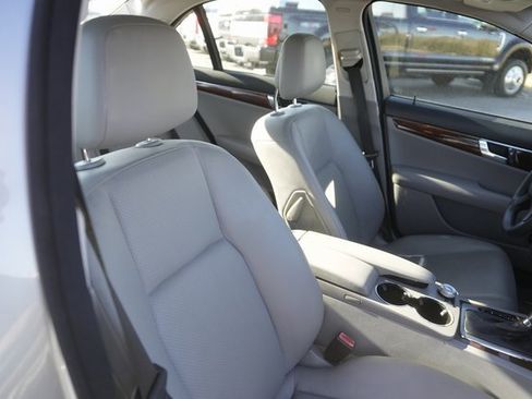 Used 2008 Mercedes-Benz C 300 Sedan image 20