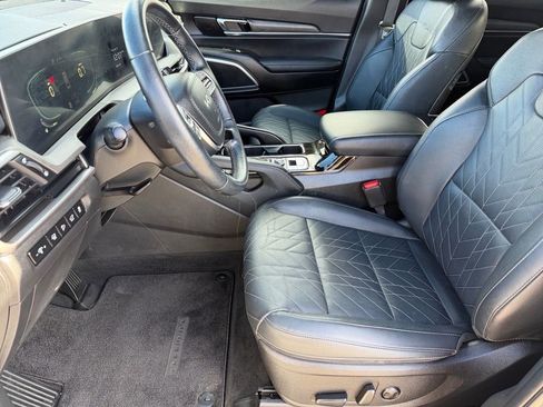 Used 2024 Kia Telluride EX X-Line image 10