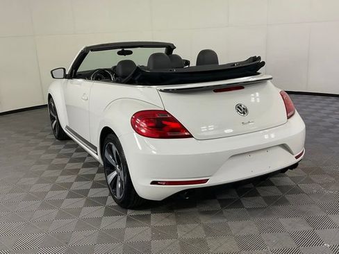 Used 2013 Volkswagen Beetle 2.0T FWD image 4