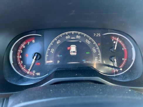 Used 2024 Toyota RAV4 Adventure image 18