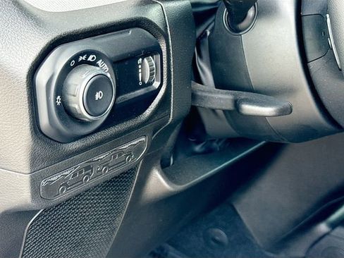 Used 2024 Jeep Wrangler Unlimited Sport AWD/4WD image 10