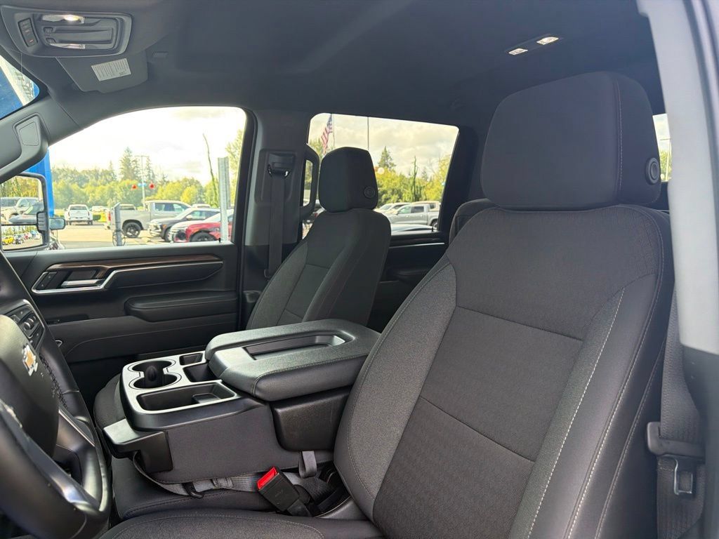 Used 2026 Chevrolet Silverado 3500 LT AWD/4WD image 19