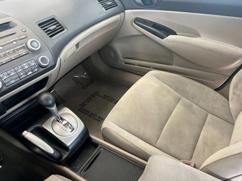 Used 2010 Honda Civic LX image 21
