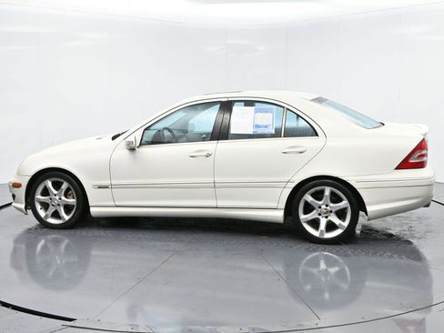 Used 2007 Mercedes-Benz C 230 Sedan image 4