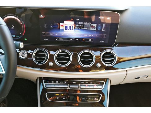 Used 2023 Mercedes-Benz E 450 4MATIC Sedan image 22