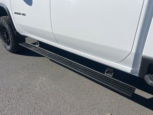 New 2026 Chevrolet Silverado 2500 ZR2 w/ LPO, Dark Essentials Package image 17