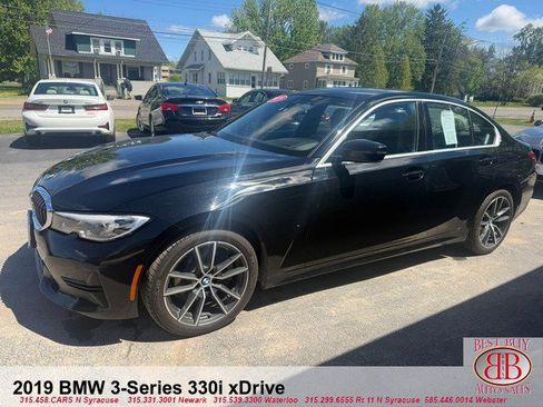 Used 2019 BMW 330i xDrive Sedan w/ Premium Package AWD/4WD image 3