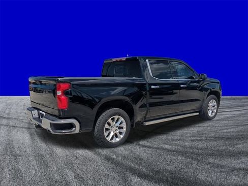 Used 2020 Chevrolet Silverado 1500 LTZ w/ LTZ Premium Package AWD/4WD image 4