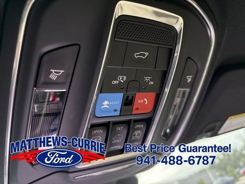 Used 2023 Jeep Grand Cherokee L Limited w/ Luxury Tech Group II AWD/4WD image 26