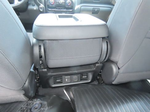 Used 2020 Chevrolet Silverado 1500 LT Trail Boss w/ Convenience Package AWD/4WD image 21