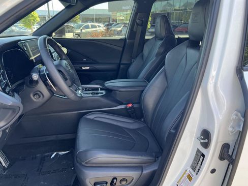 Used 2024 Lexus TX 500h AWD w/ Technology Package image 27