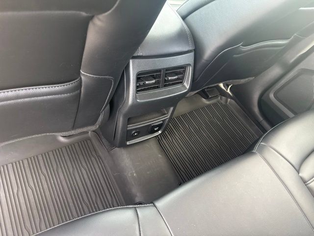 Used 2023 Ford Edge SEL w/ Convenience Package AWD/4WD image 16