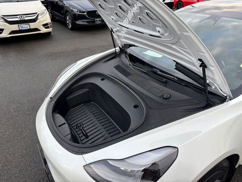 Used 2023 Tesla Model 3 Standard Range image 12
