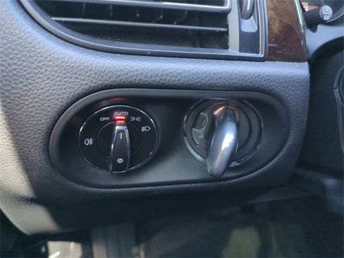 Used 2023 Porsche Macan image 35