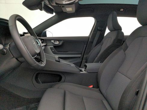 Used 2012 Toyota Camry XLE FWD image 30